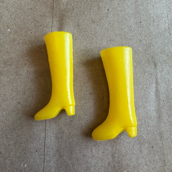Rare, HTF Retro Vintage Yellow Barbie Boots Mod GoGo Style 1960s 70s - Picture 1 of 2